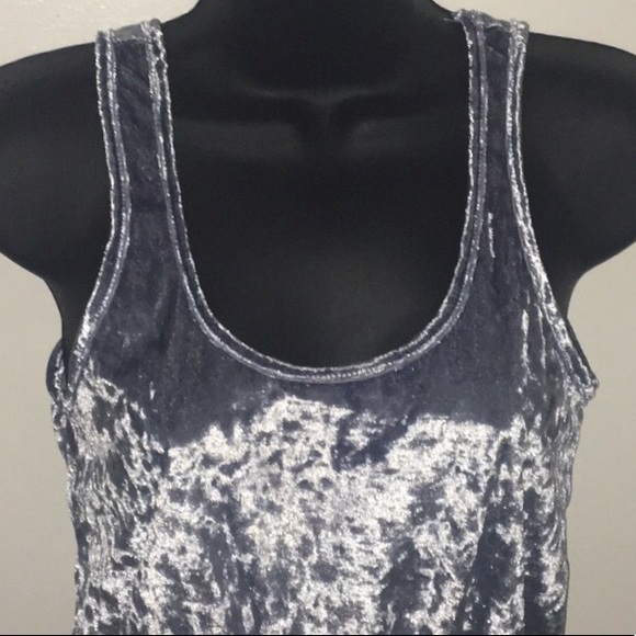 Crushed Velvet Romper - Picture 3 of 6